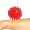 DrFit Miękka relaksująca piłka do masażu rehabilitacyjnego z wypustkami sensorycznymi ø 6 cm czerwona